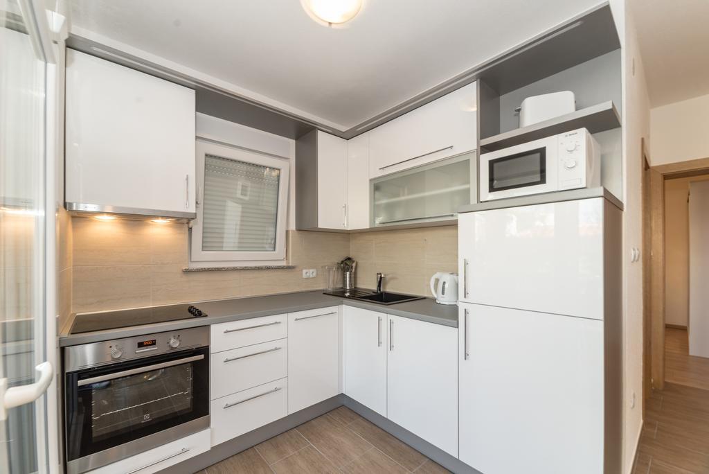 Apartments Kovacevic Vir Exterior photo